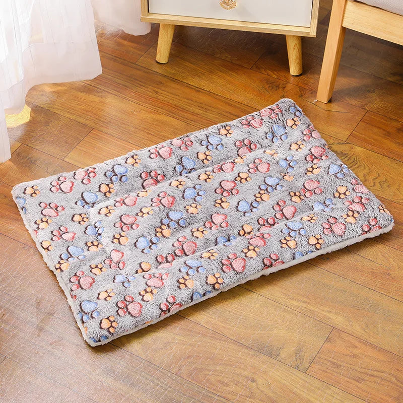 All-Season Thick Pet Bed – Soft Flannel Nest Cushion for Cats & Medium Dogs