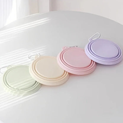 Compact Travel Pet Bowl – Hanging Silicone Dish for Dogs & Cats