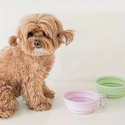 Compact Travel Pet Bowl – Hanging Silicone Dish for Dogs & Cats